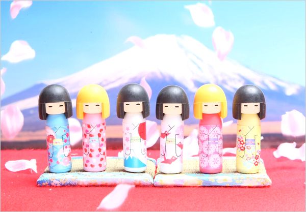 Kokeshi Dolls. - Japanese Auction